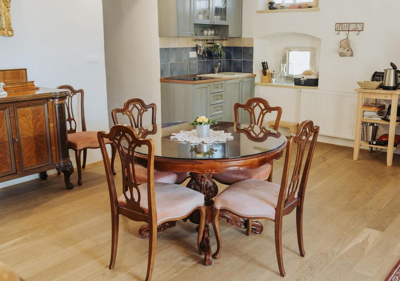 Apartments Mozinetova Hisa Sentjost nad Horjulom 外观 照片