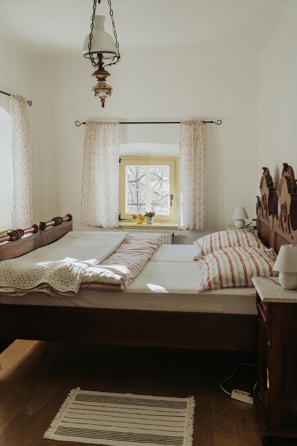 Apartments Mozinetova Hisa Sentjost nad Horjulom 外观 照片