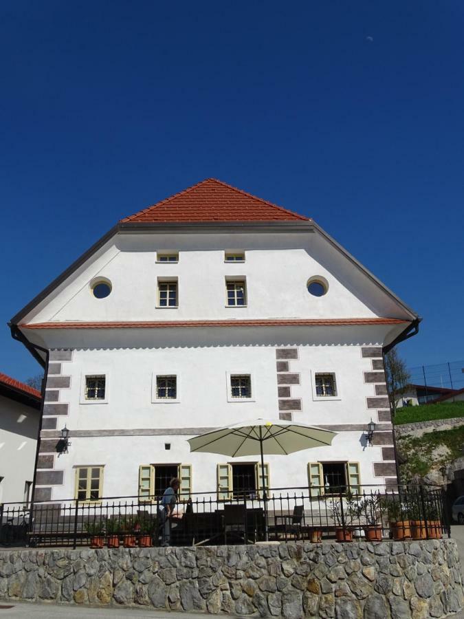 Apartments Mozinetova Hisa Sentjost nad Horjulom 外观 照片